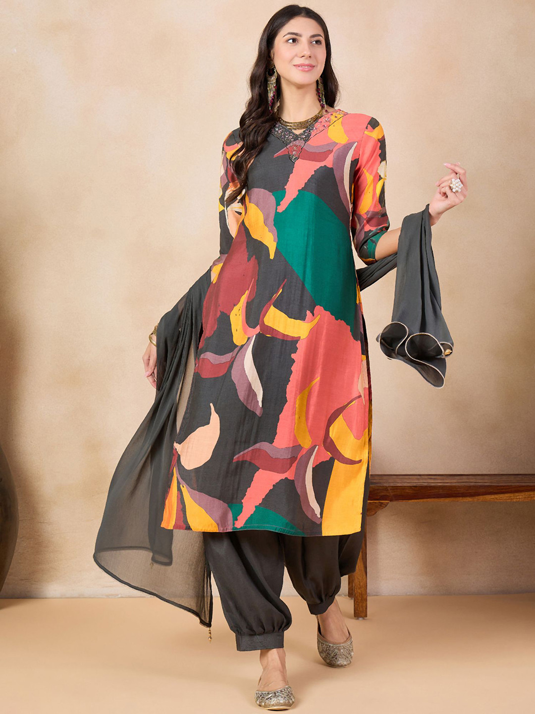 Anouk Black Floral Printed Chanderi Silk Straight Kurta & Salwar With Dupatta