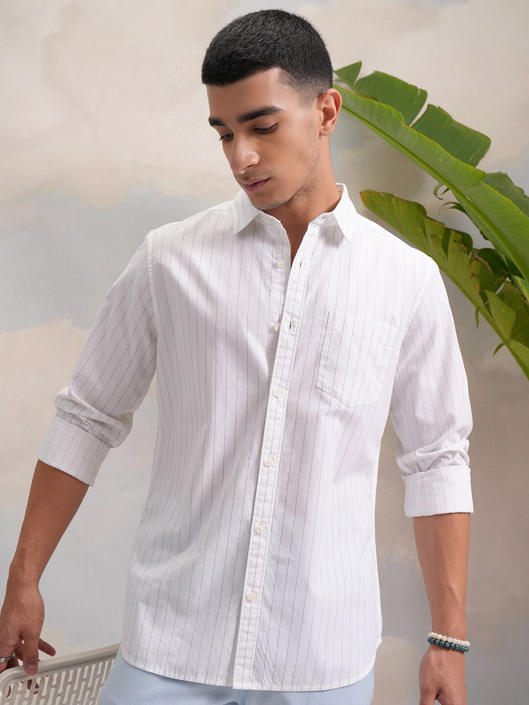 HIGHLANDER White Regular Fit Vertical Striped Casual Shirt