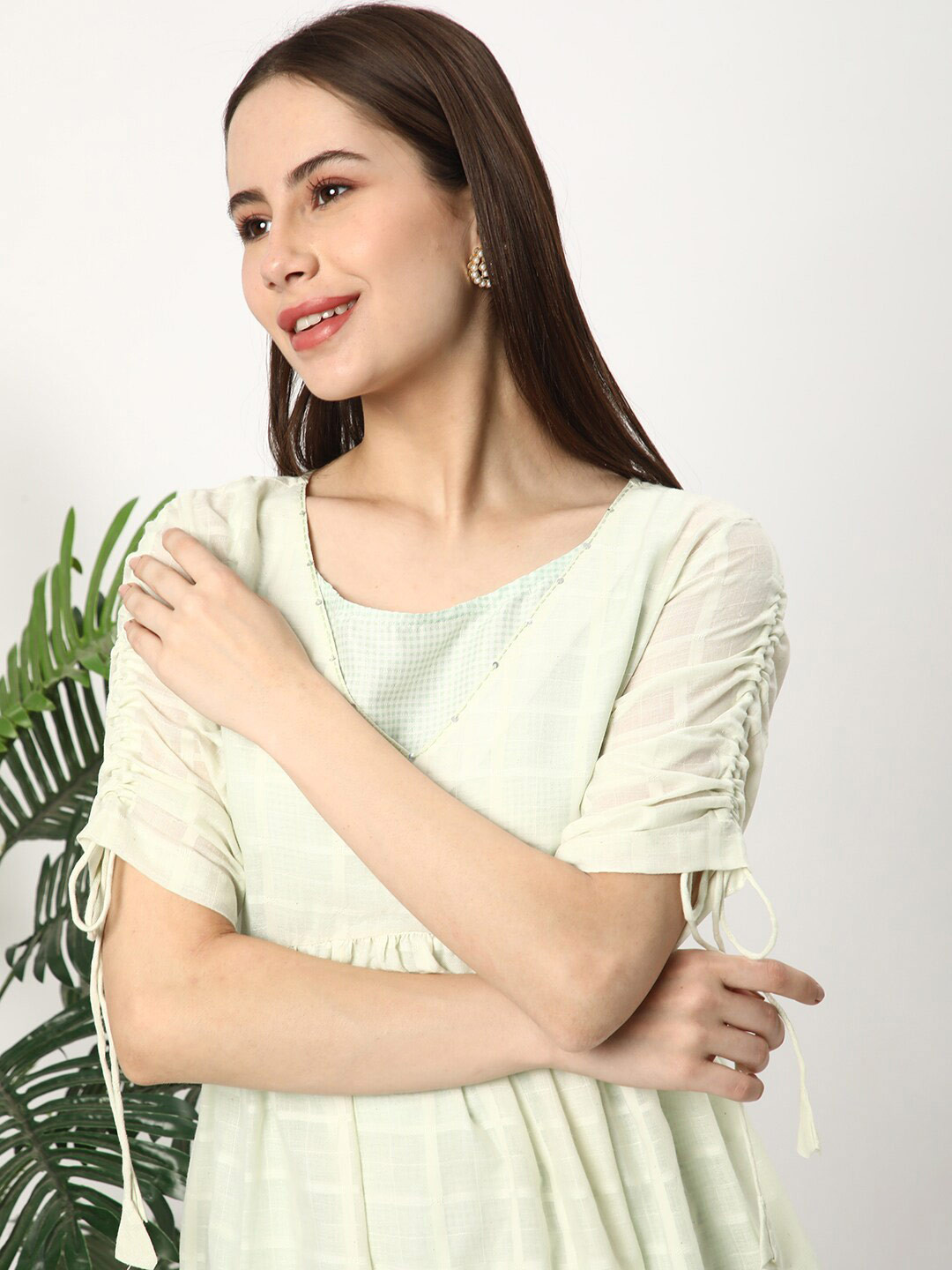 R&B Checked V-Neck Regular Sequinned Kurta with Trousers & Camisole