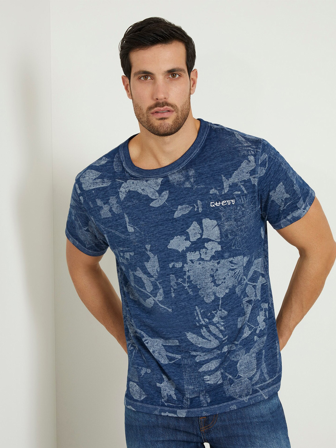 GUESS Abstract Printed Short Sleeves Casual T-shirt