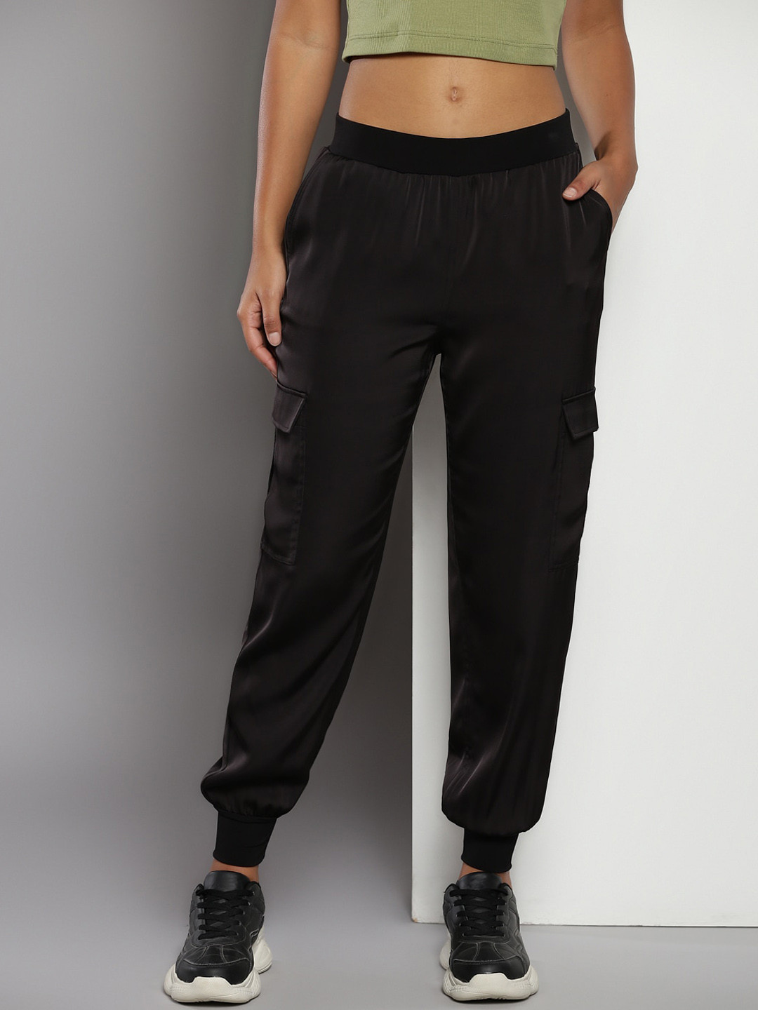 Calvin Klein Women Regular Fit Cargo Joggers