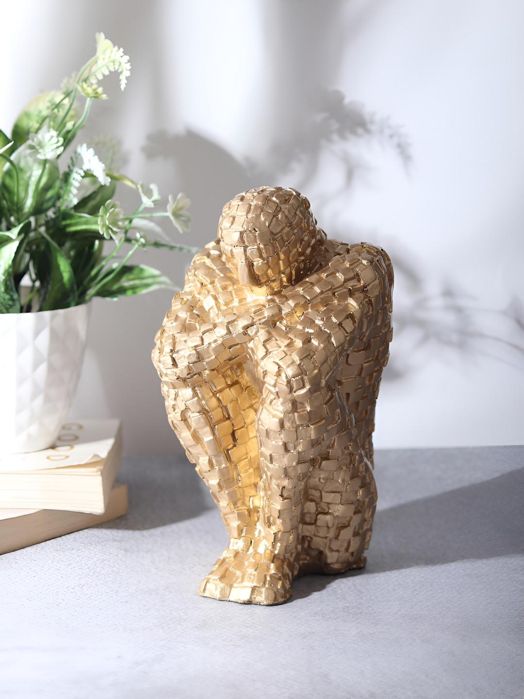 Decor de Maison Secluded Thinker in Gold Gold Metal Metallic Living Room Large Showpiece - 3.1 Inches