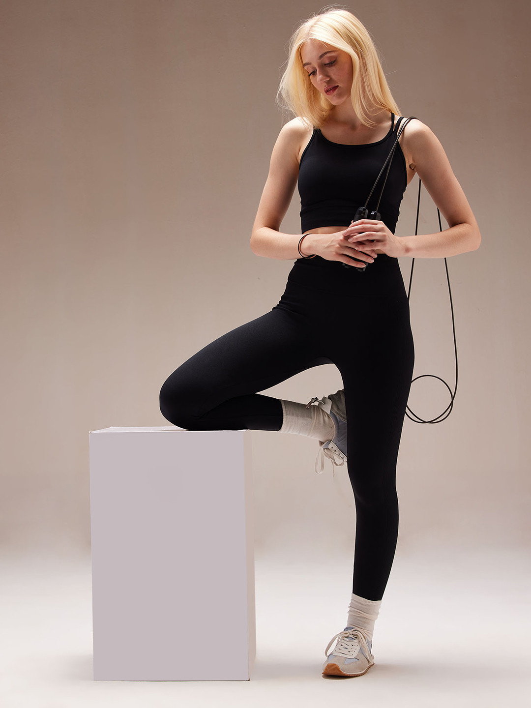 Cava Black Sky-Rise Leggings