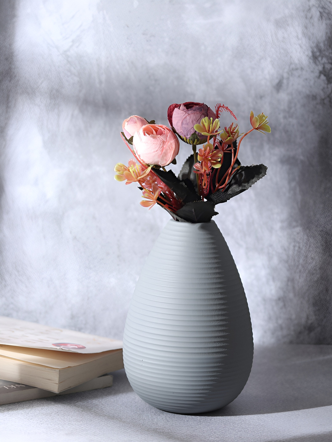 Decor de Maison Grey Metal Textured Flower Vase