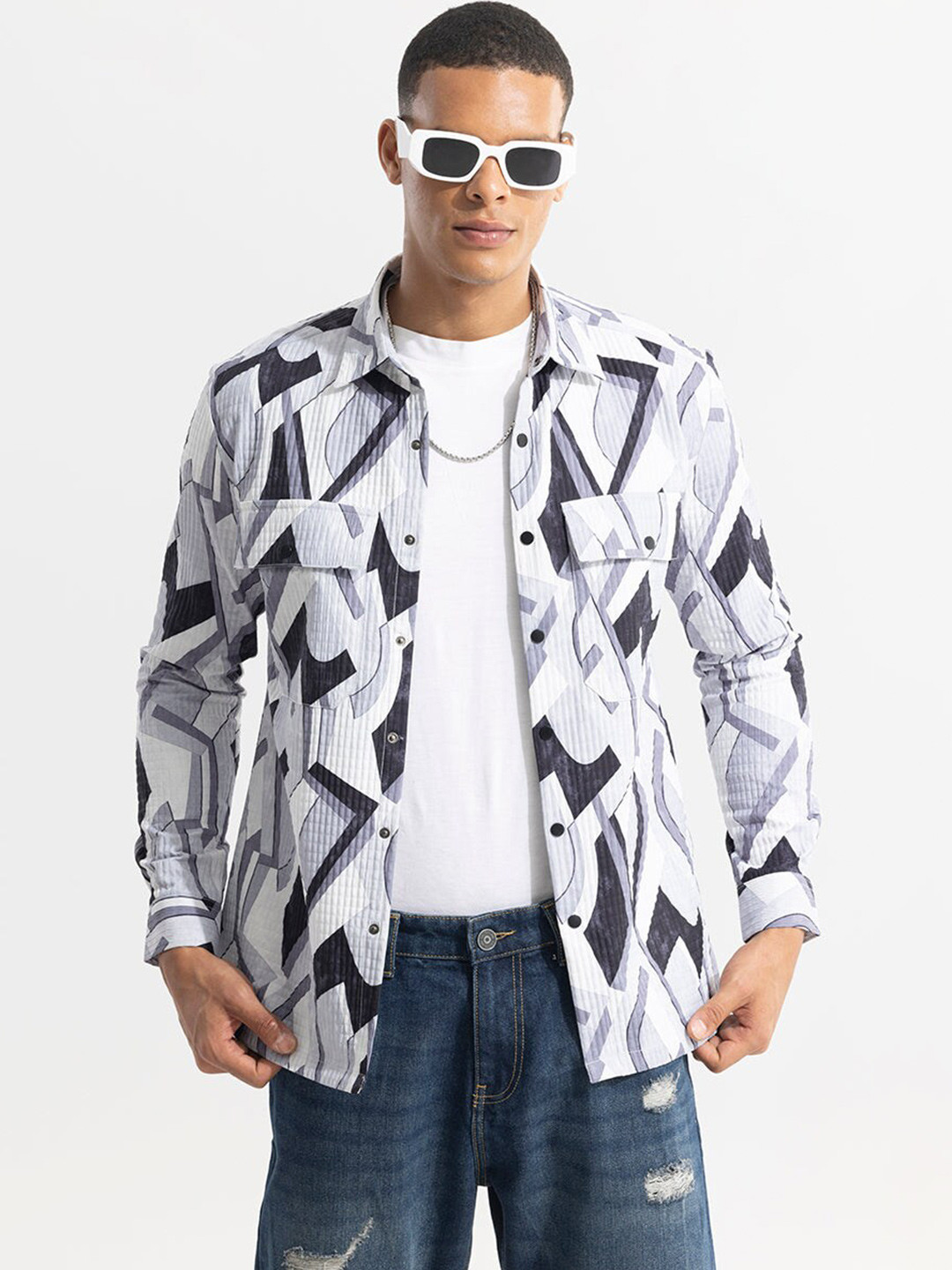 Snitch White Classic Tailored Fit Geometric Printed Spread Collar Casual Shacket