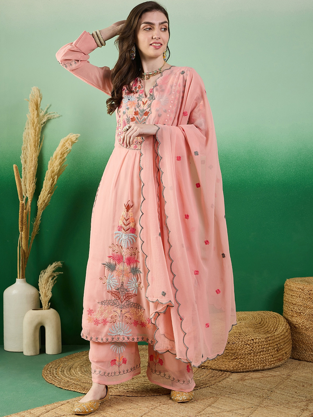 SERONA FABRICS Floral Embroidered Regular Thread Work Kurta with Palazzos & Dupatta
