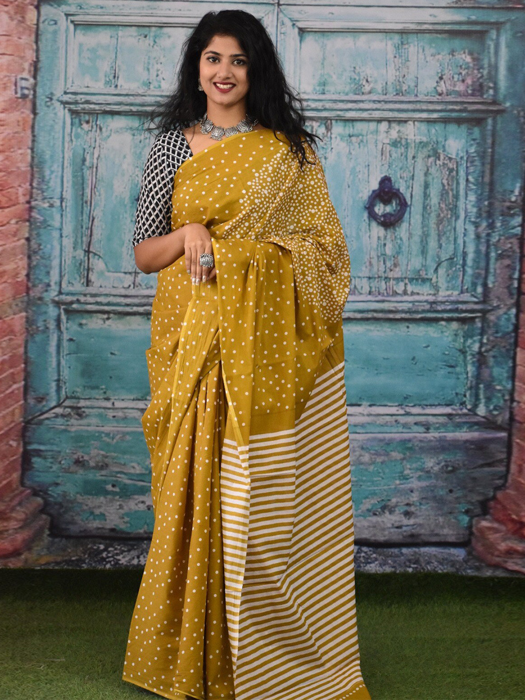 TROPWEAR Geometric Block Printed Mulmul Cotton Saree