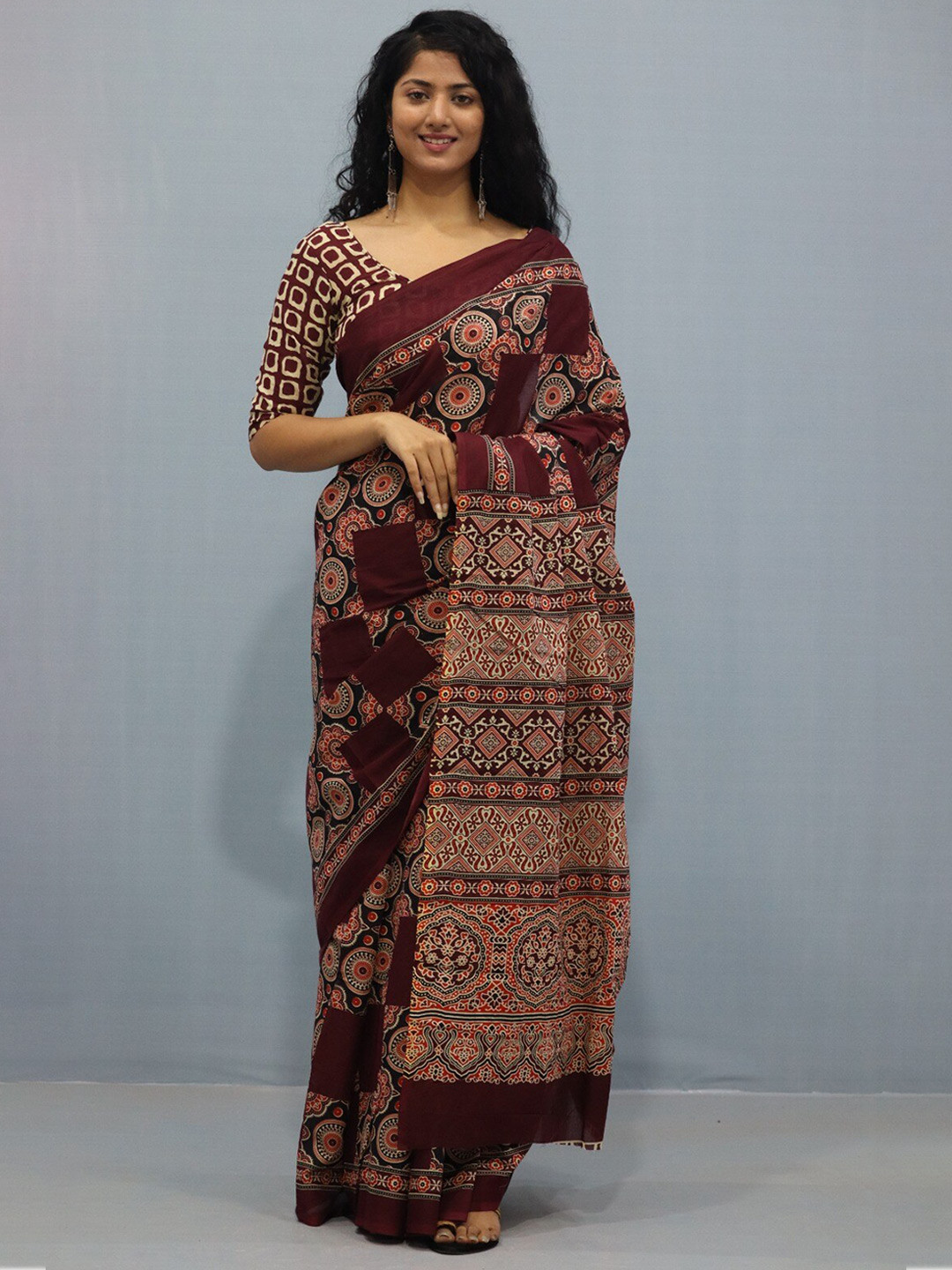 TROPWEAR Floral Pure Cotton Block Print Saree