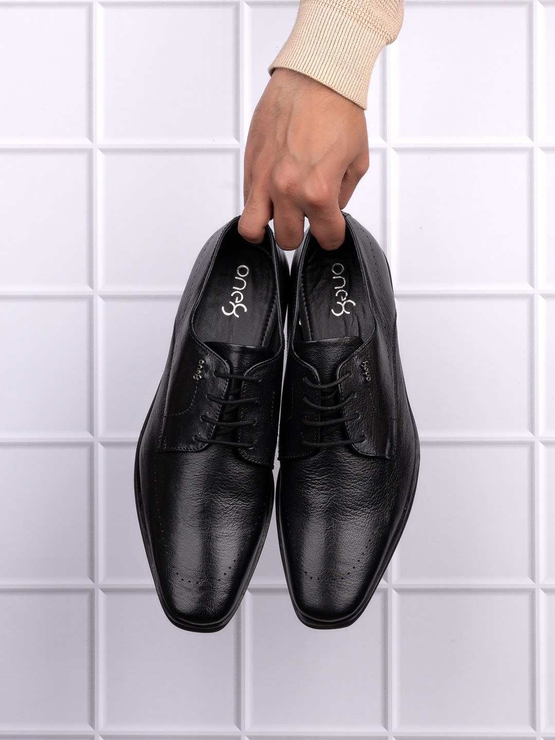 One8  Select by Virat Kohli Men Genuine Leather Lace-up Derbys Shoes