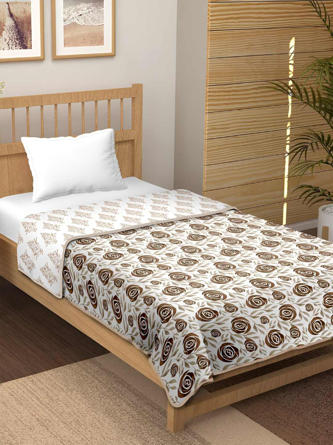 tundwal's Rose & White Printed AC Room 210 GSM Double Bed Dohar