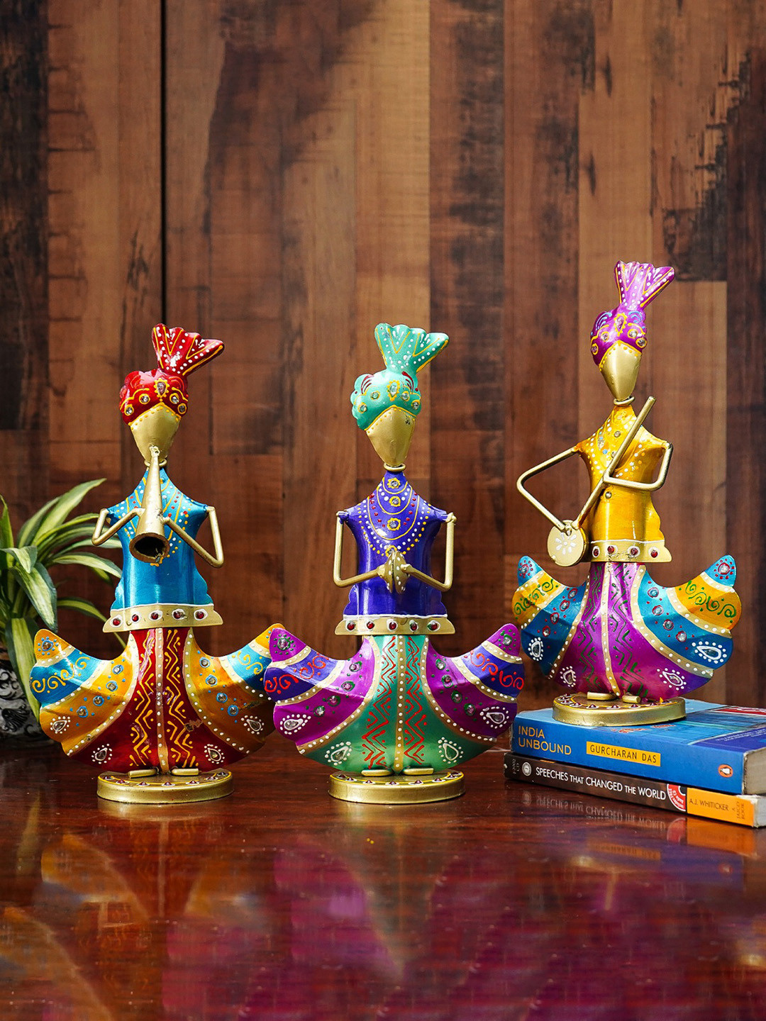 Ekhasa Musicians Yellow Metal Metallic Living Room Hand-Painted Set of 3 Medium Showpieces - 12.6 Inches