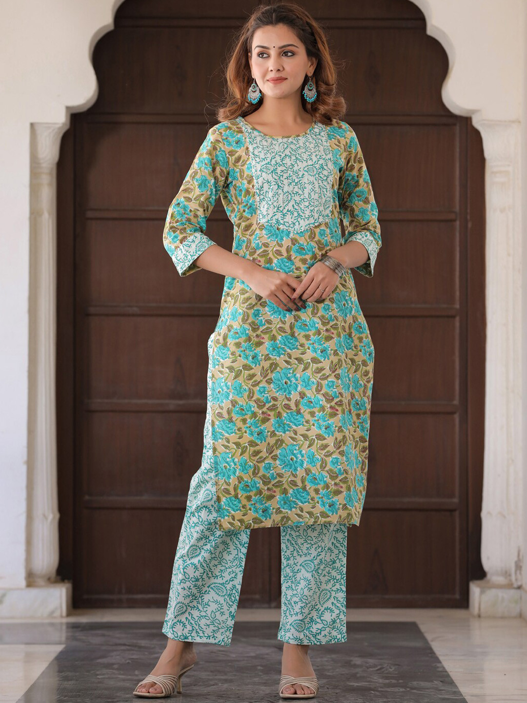 Jaipur Kurti Floral Print Cotton Kurta With Palazzos & Dupatta