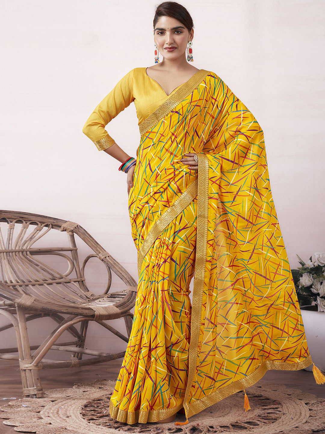 KALINI Geometric Printed Zari Saree