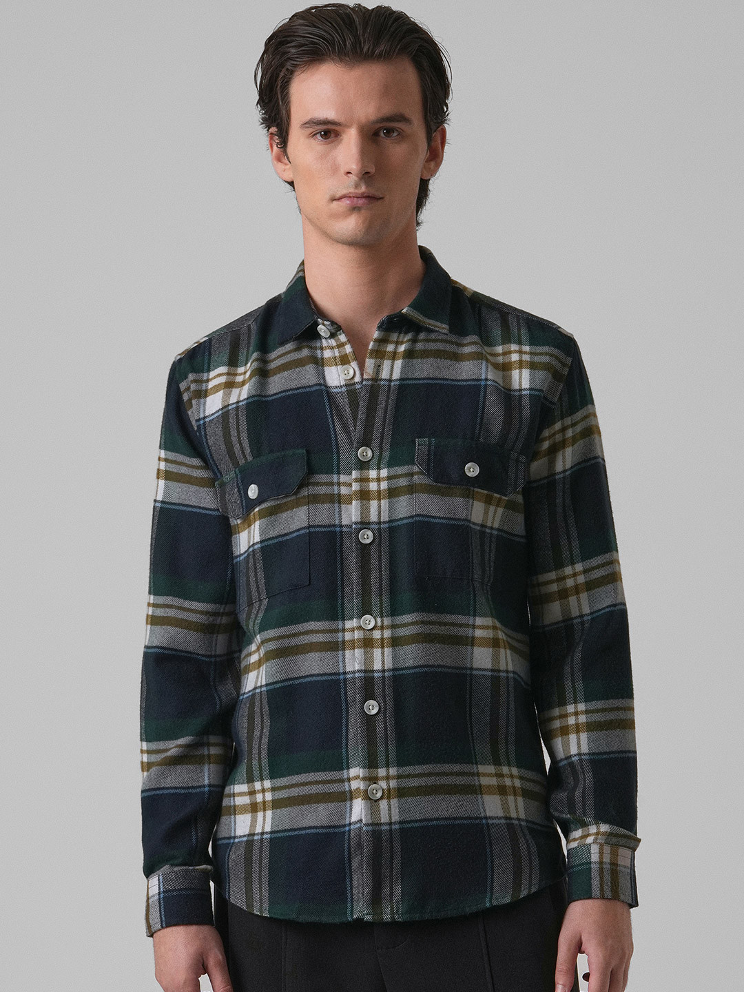 Banana Club Classic Checked Spread Collar Cotton Curved Slim Fit Casual Shirt