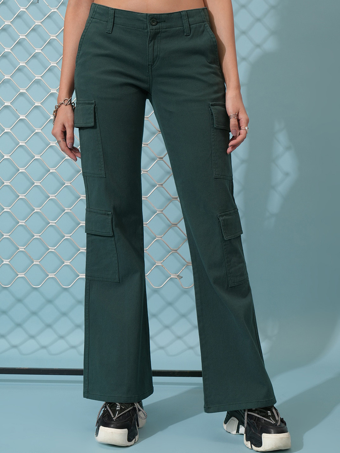 Tokyo Talkies Women Mid-Rise Cotton Fitted Cargos Trousers