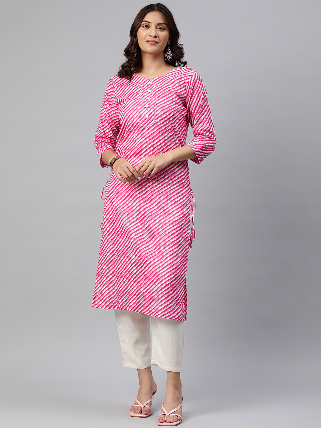 One Femme Leheriya Printed Gotta Patti Pure Cotton Kurta