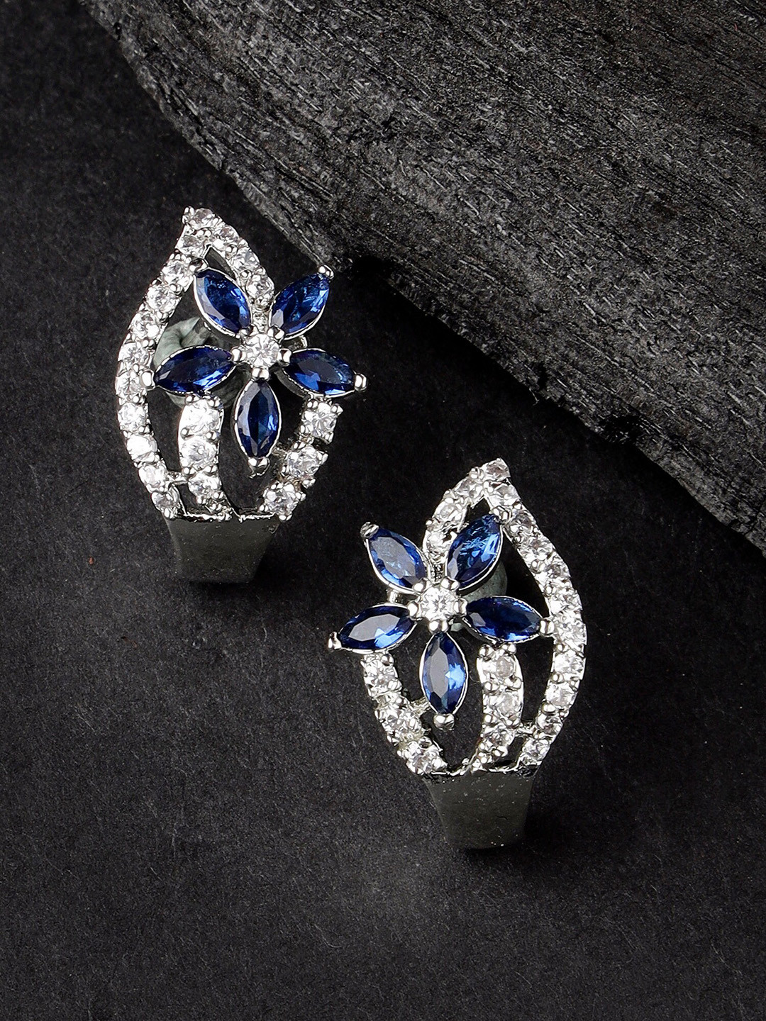 KARATCART Blue Silver Plated Contemporary Stud Earrings