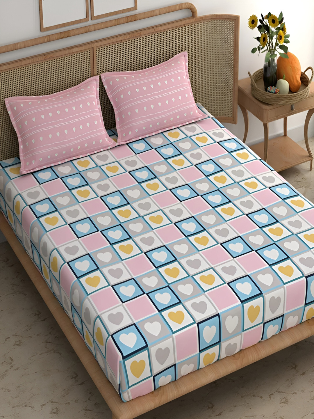 Srijee Decors Heart Pink Geometric Polycotton 210 TC Super King Fine Bedsheet with 2 Pillow Covers-108 x 108 inches
