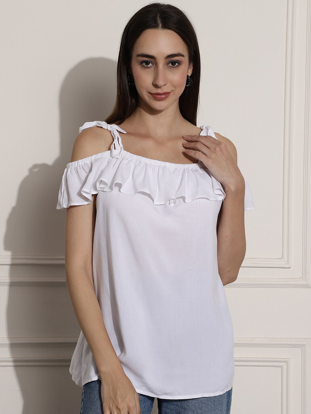 NoBarr Shoulder Straps Ruffled Top