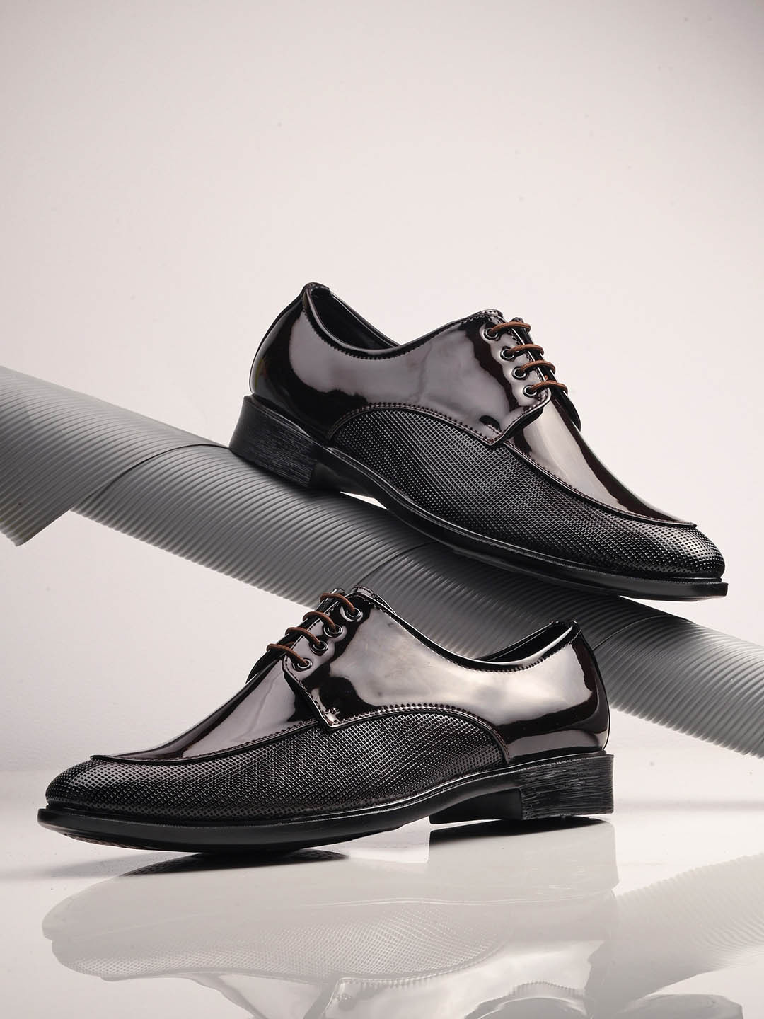 INVICTUS Men Round Toe Lace Up Formal Derbys