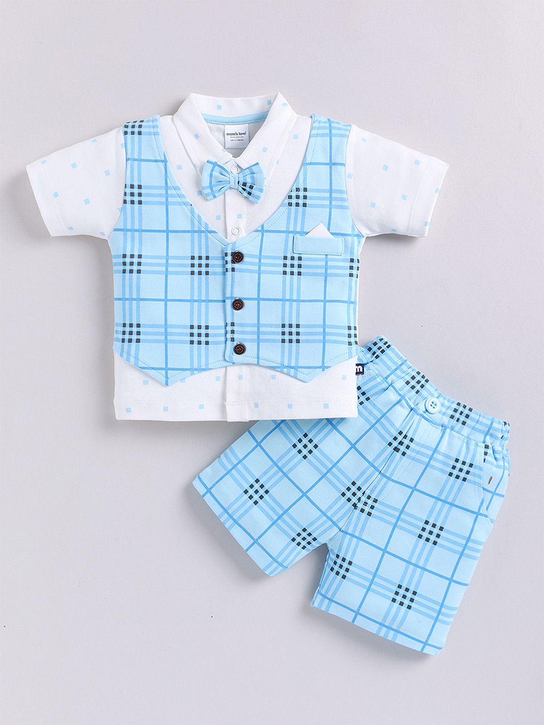 Moms Love Boys Printed T-shirt with Shorts