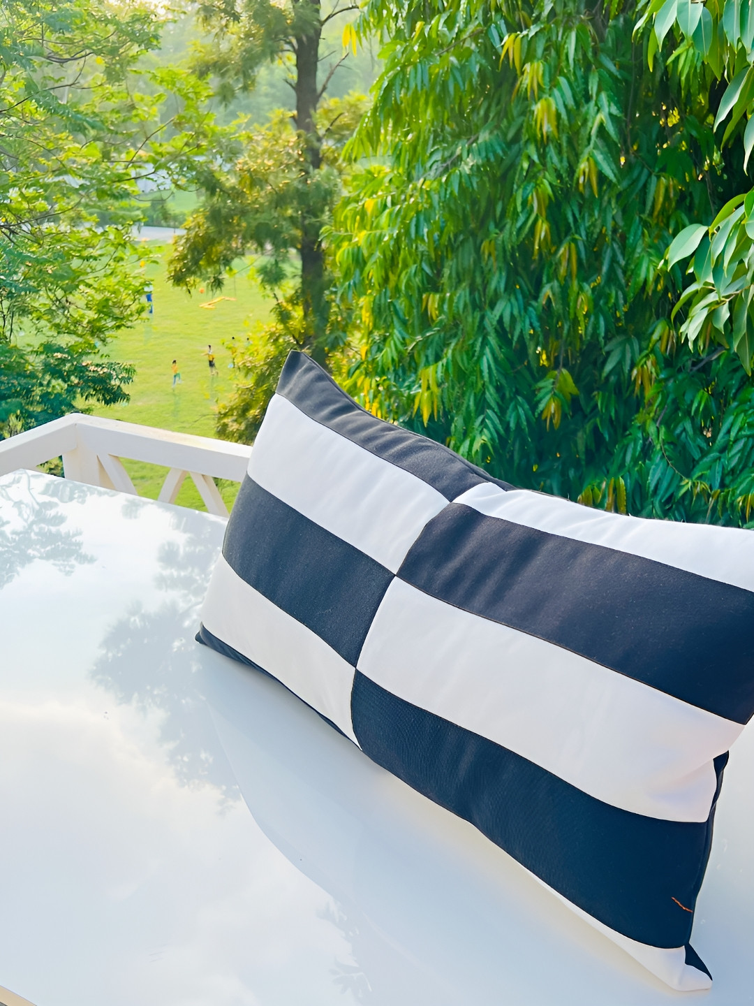 THROWPILLOW Black & White Rectangle Cushion Covers