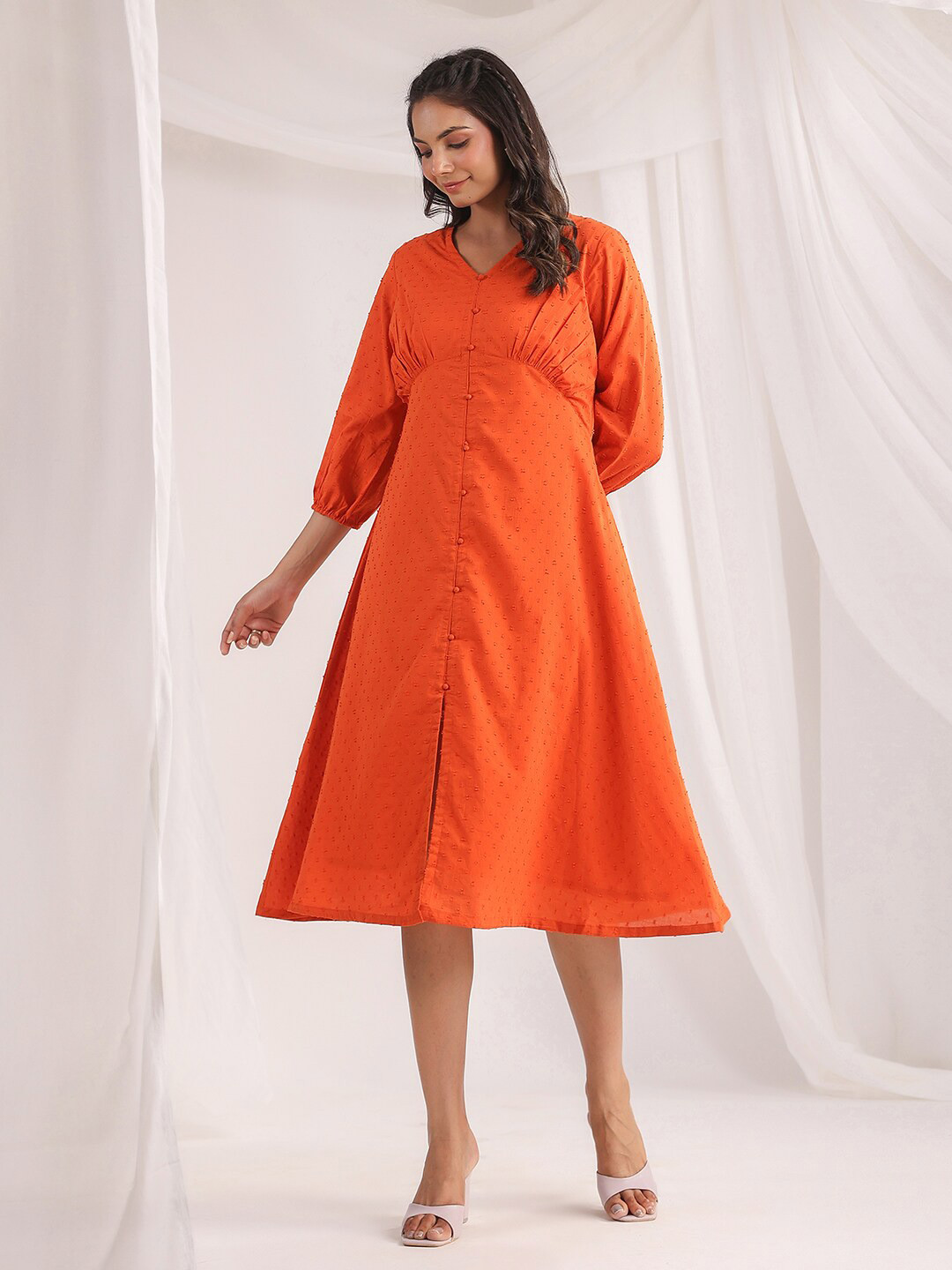 Janasya Orange-Coloured Self Design V-Neck Puff Sleeves Dobby Cotton A-Line Midi Dress