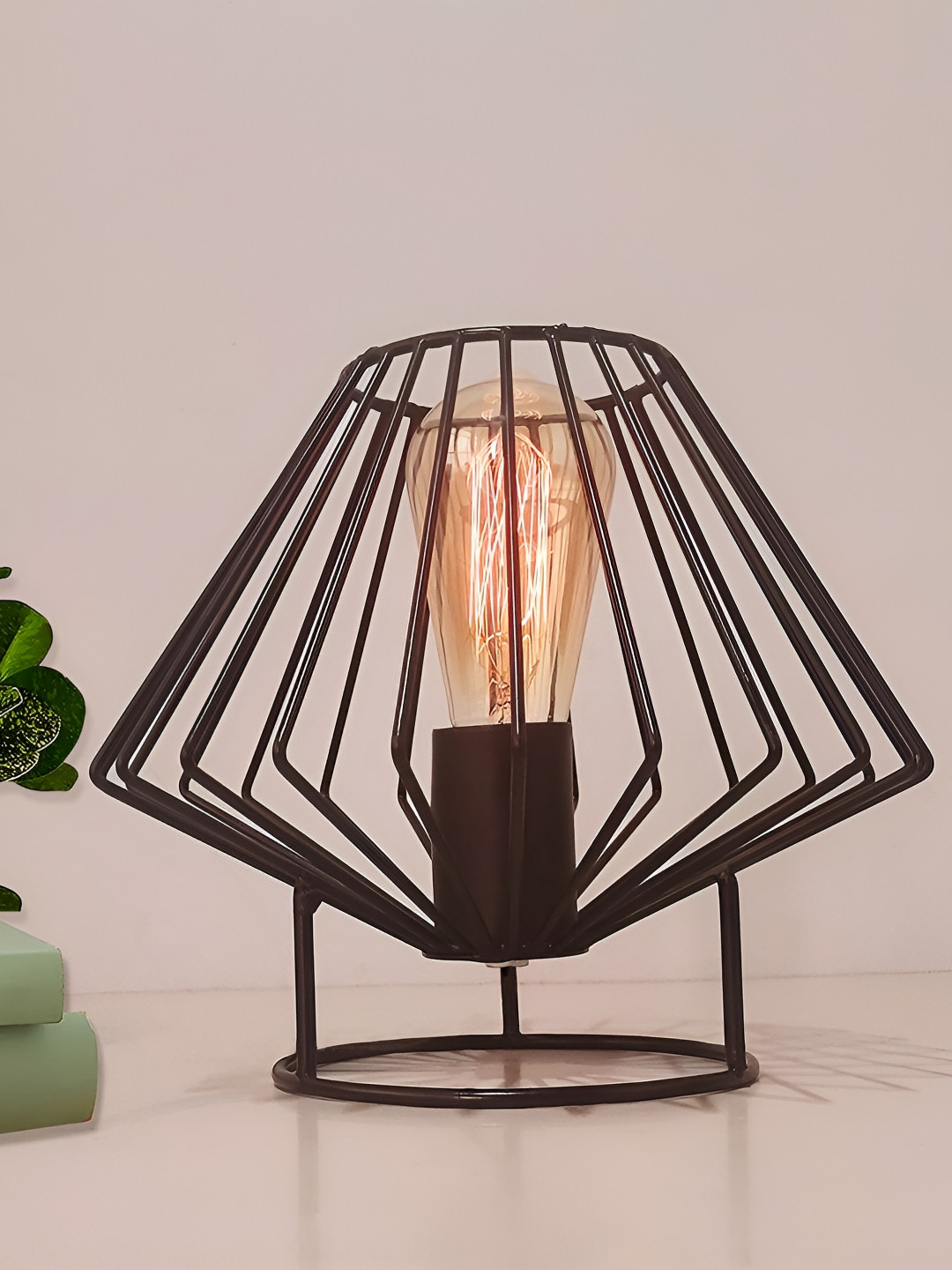 Homesake Black Metal Traditional Cylindrical Shaped Table Lamp