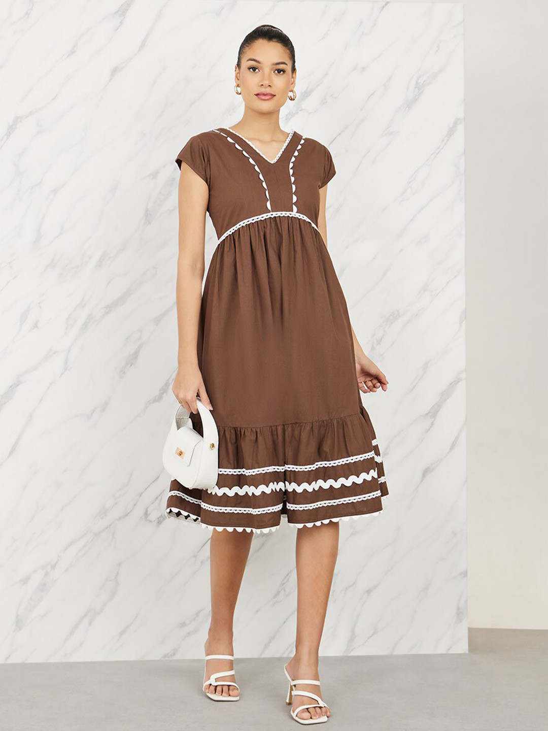 Styli V-Neck Lace Up Extended Sleeves A-Line Midi Dress with Tape Details
