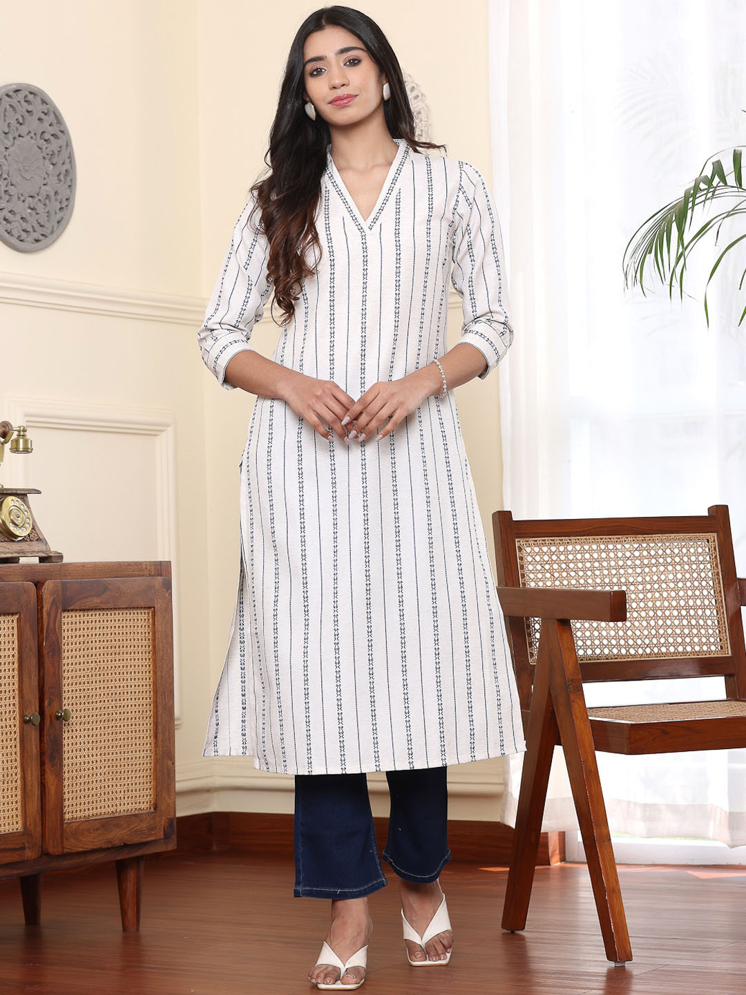 Haute and Humble Striped Cotton Straight Kurta