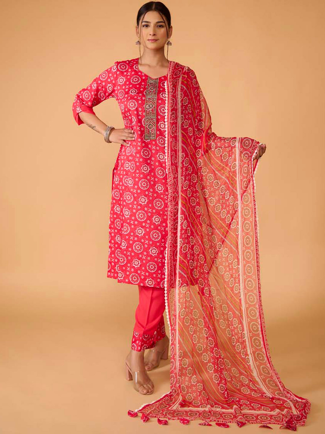 TSUCCHI TRADITIONS Ethnic Printed Thread Work Pure Cotton Kurta With Trousers & Dupatta