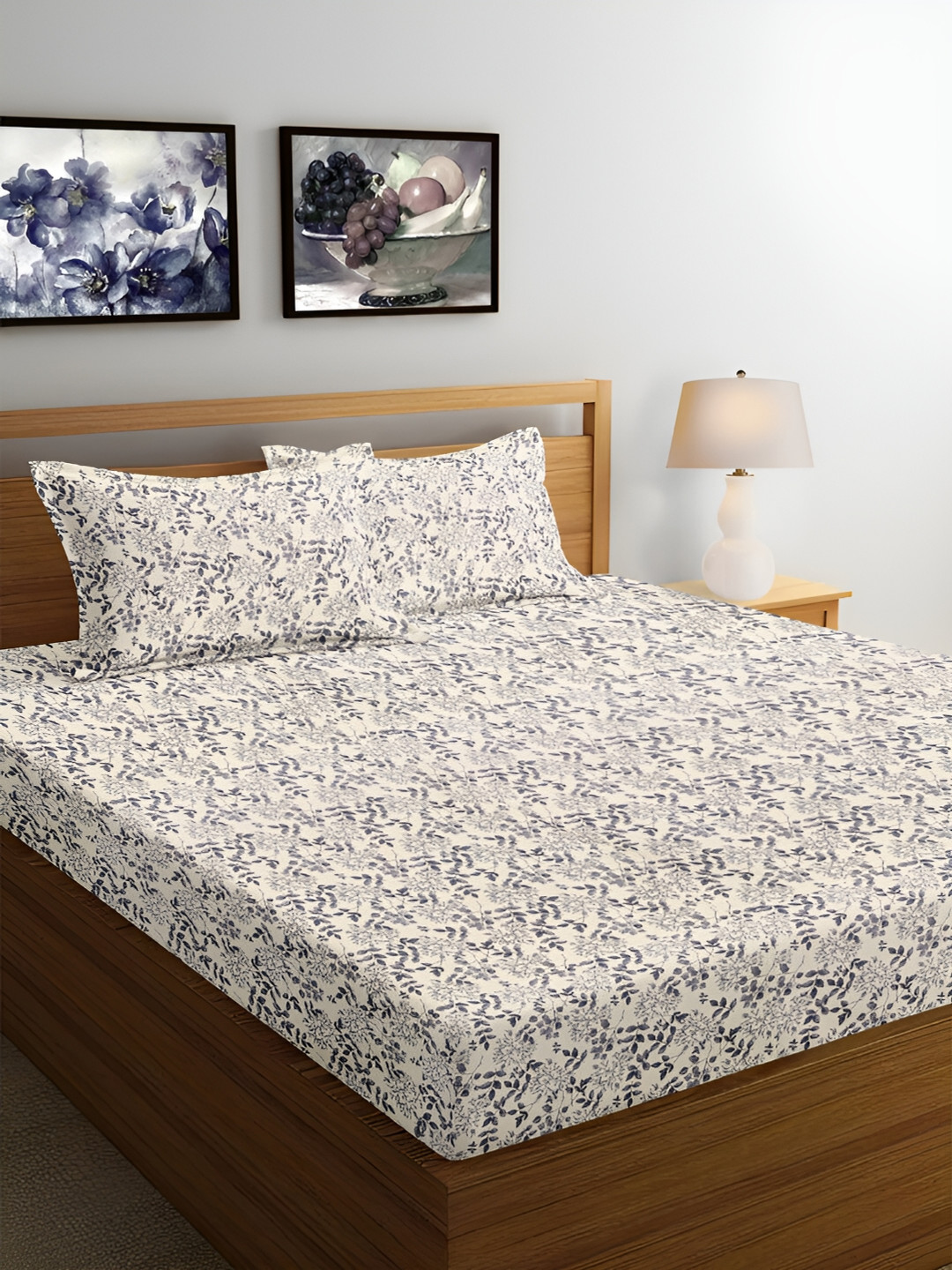 Srijee Decors Poppy Petal Grey Floral Polycotton 210 TC Fitted Queen Fine Bedsheet with 2 Pillow Covers-88 x 108 inches