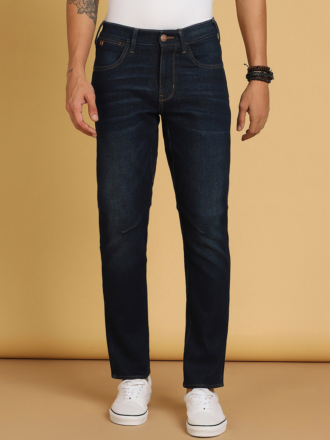 Wrangler Men Mid-Rise Dark Shade Light Fade Clean Look Stretchable Jeans