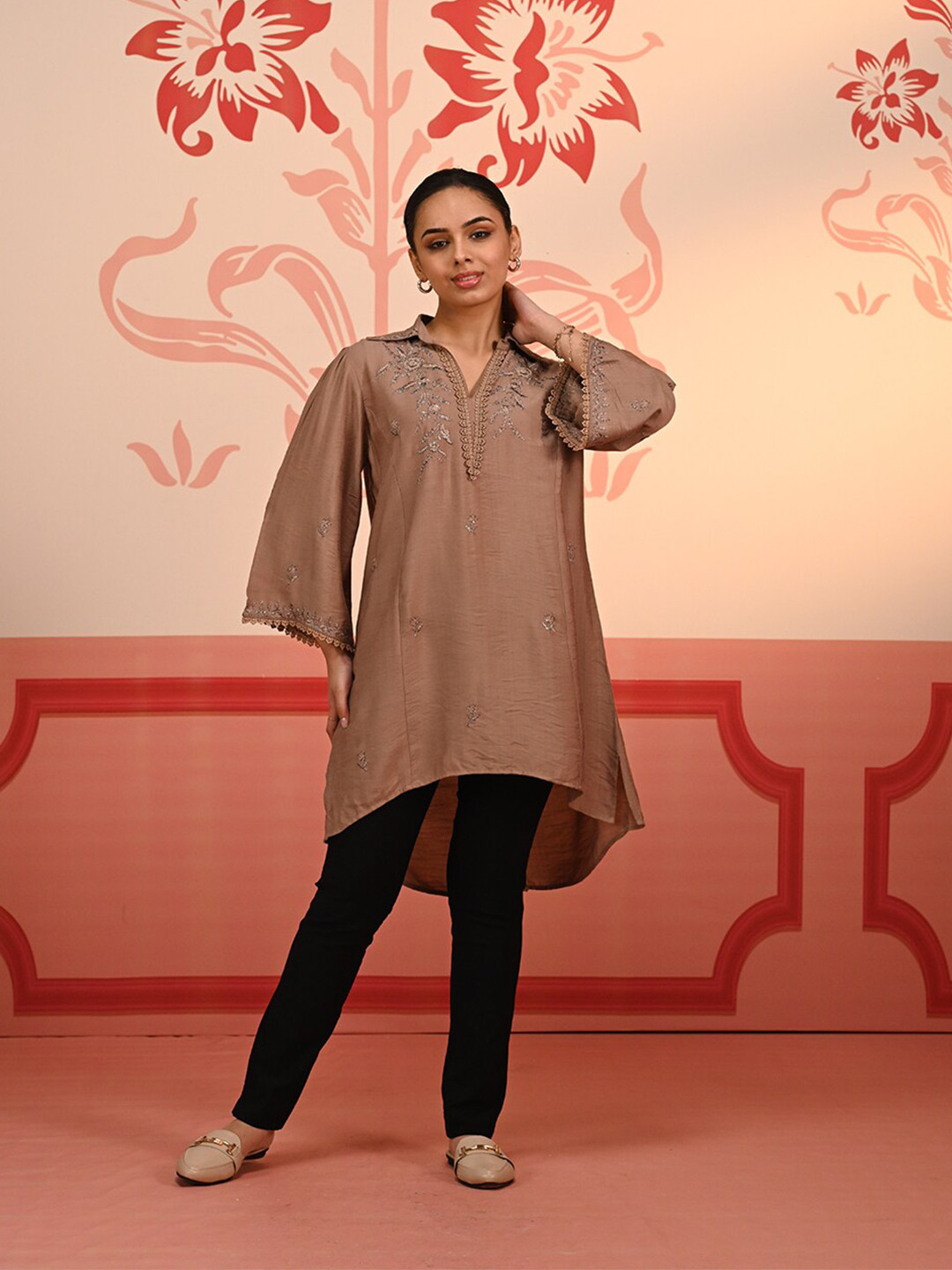 Lakshita Floral Embroidered Kimono Sleeve Linen Top