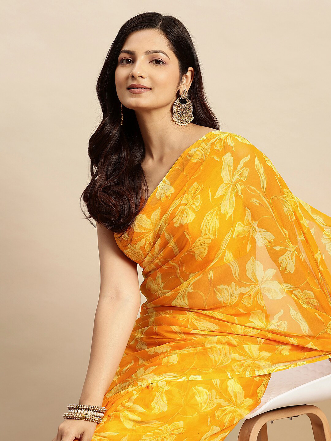 RATAN Women Chiffon Floral Printed Saree With Unstitched Blouse Piece