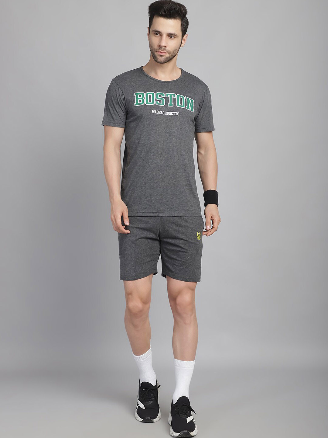MACK JONNEY Printed T-Shirt & Shorts