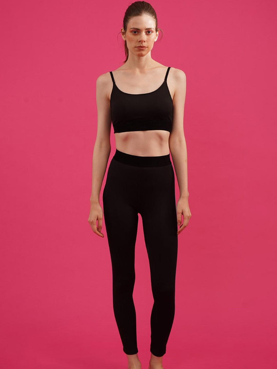 So What Lightly Padded Rapid-Dry Sports Bra With Moisture Wicking & Slim Fit Yoga Tights