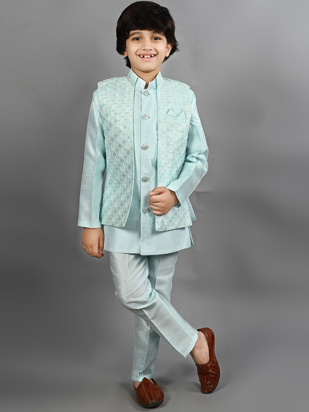 ahhaaaa Boys Self-Design Mandarin Collar Sherwani