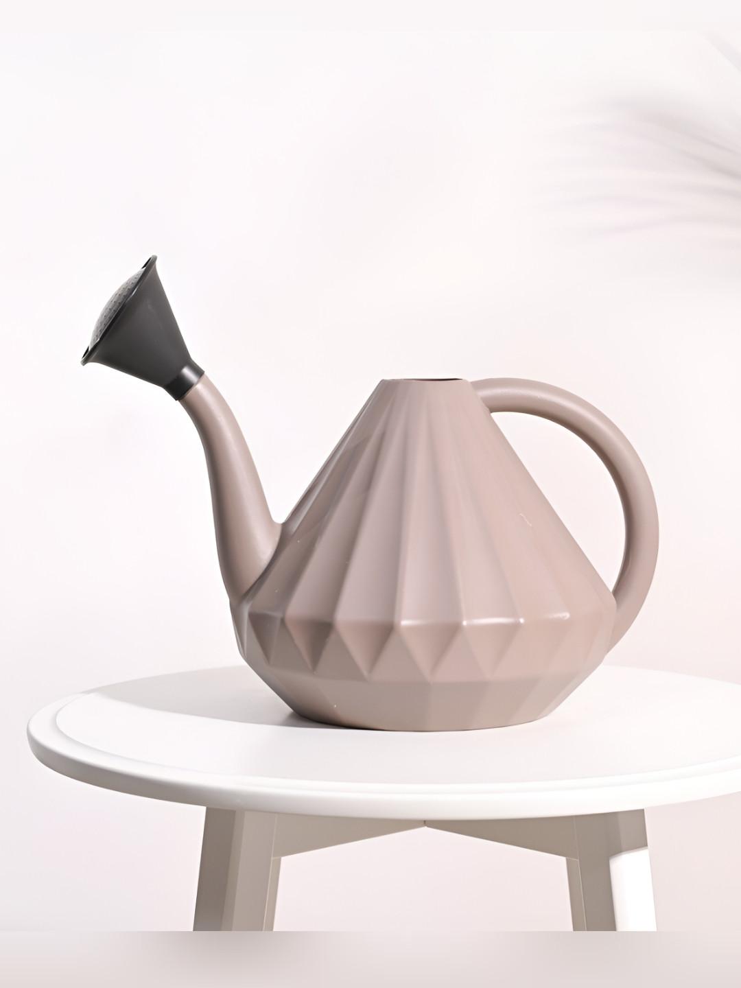 UGAOO Grey Diamond Textured Garden Accessories 5 Litre