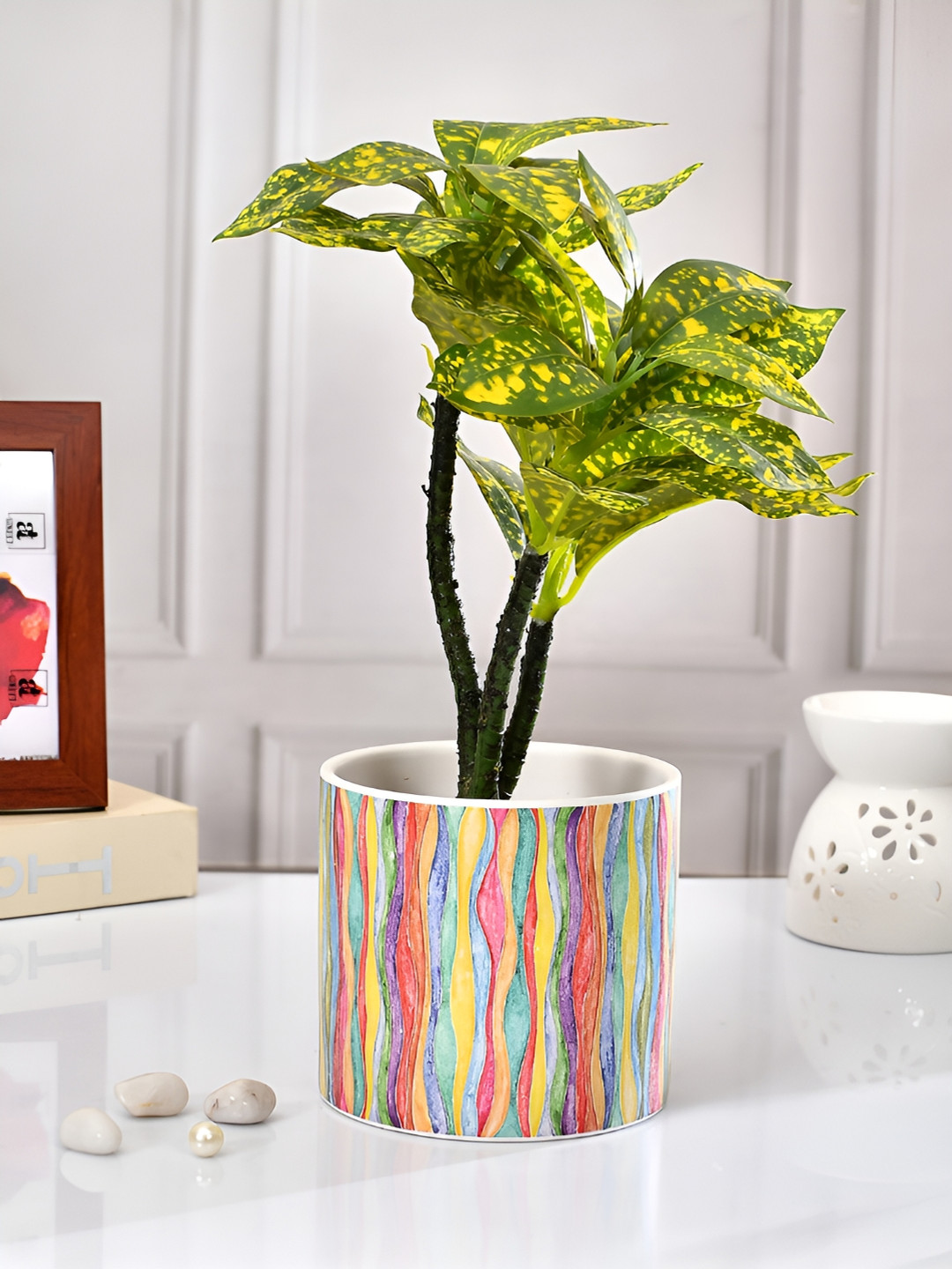 TAYHAA Pink & Blue Vertical Waves Patterned Ceramic Round-Shaped Indoor Planter