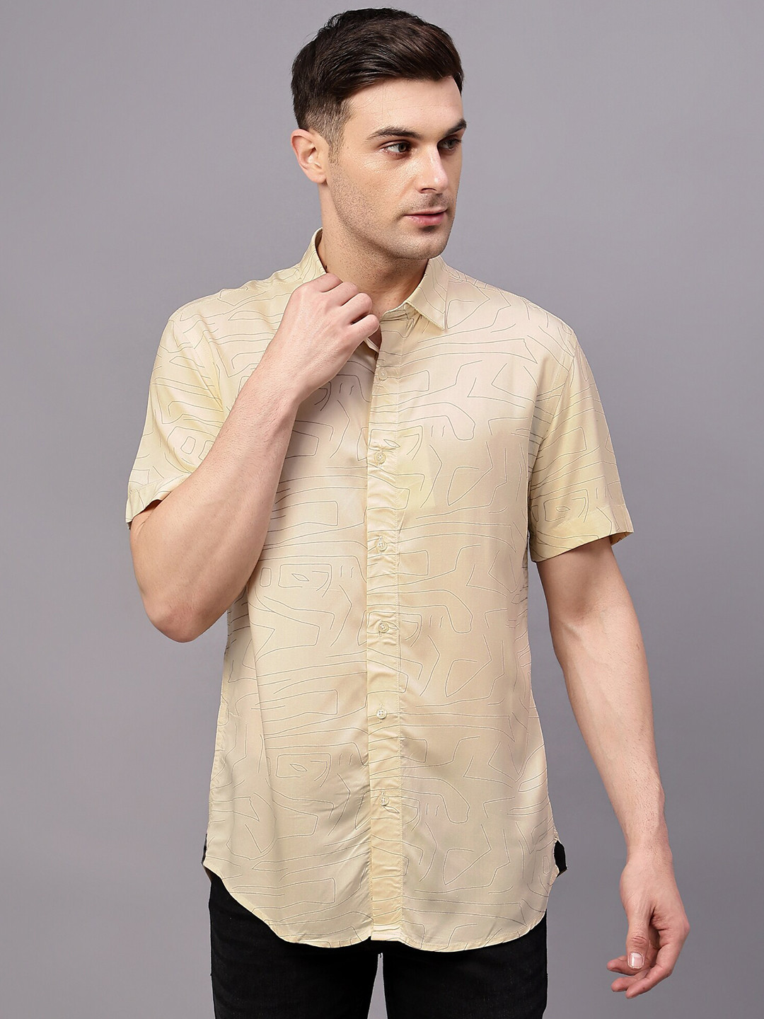 Cantabil Men Comfort Opaque Abstract Printed Half Sleeves Casual Shirt