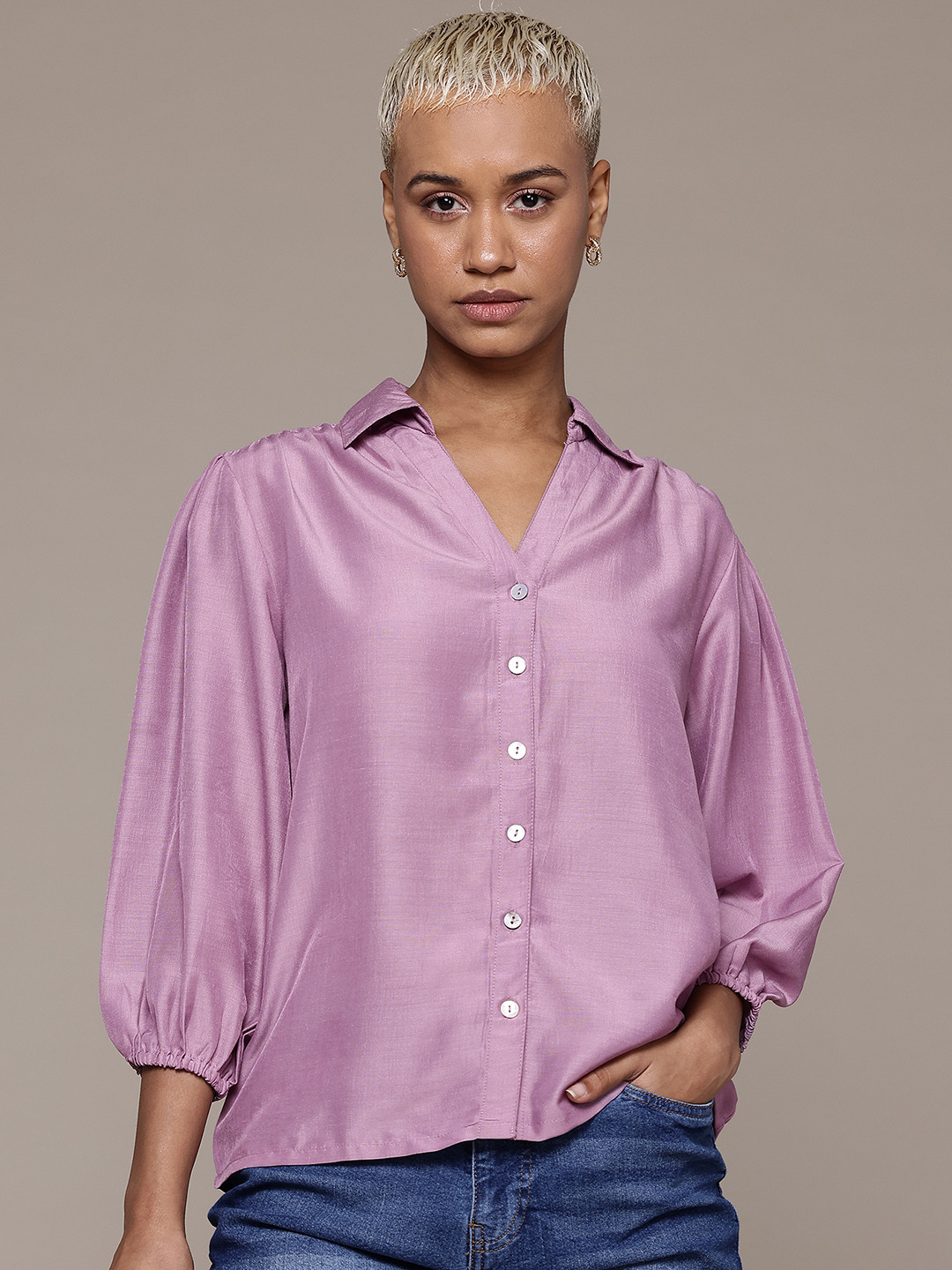 The Roadster Lifestyle Co. Puff-Sleeves Split-V Spread Collar Shirt