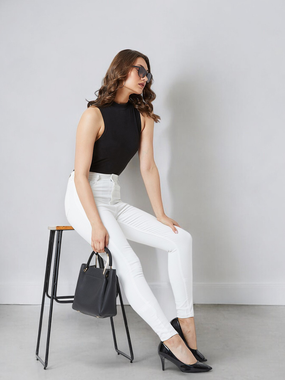 Chemistry Women Skinny Fit High Rise Clean Look Regular Length Bleached Denim Jeans