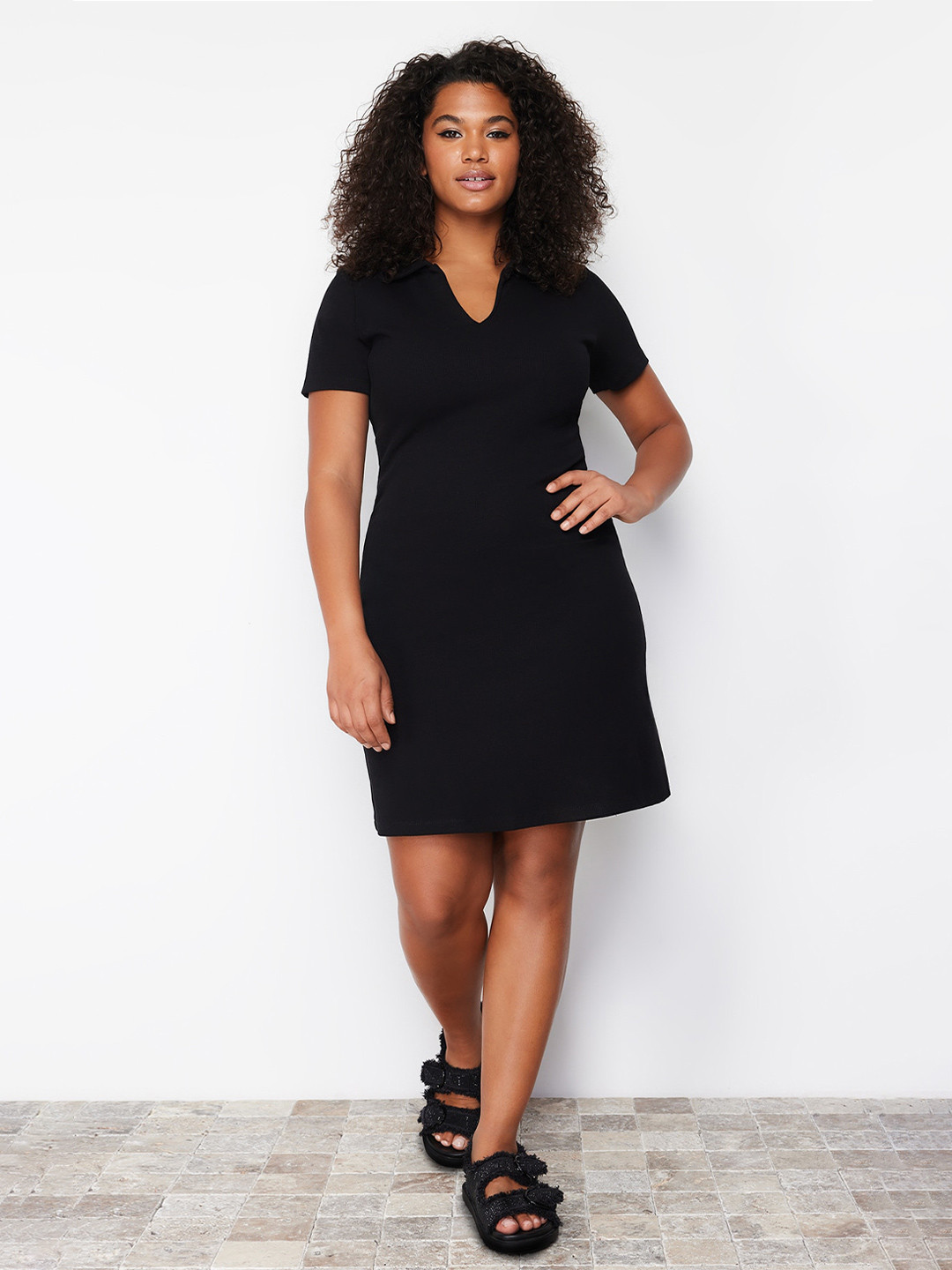 Trendyol Short Sleeves V-Neck A-Line Cotton Dress