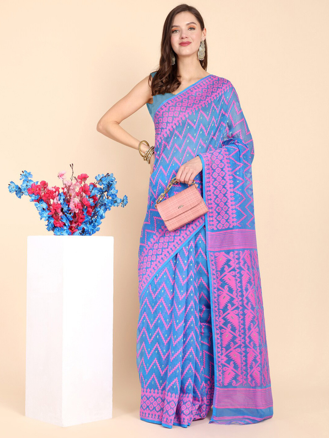 Bong ButiQ Geometric Woven Design Jamdani Saree