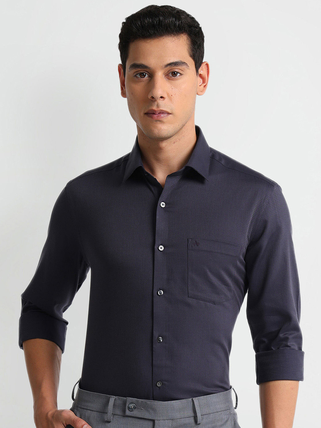 Arrow Cotton Cutaway Collar Curved Slim Fit Formal Shirt