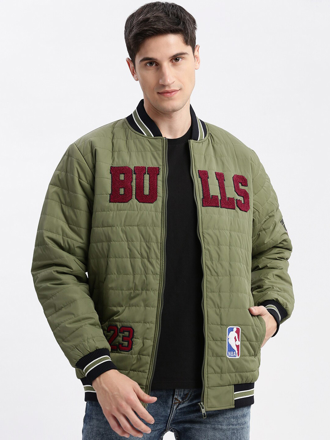 SHOWOFF Typography Printed Stand Collar Windcheater Rapid Dry Puffer Jacket