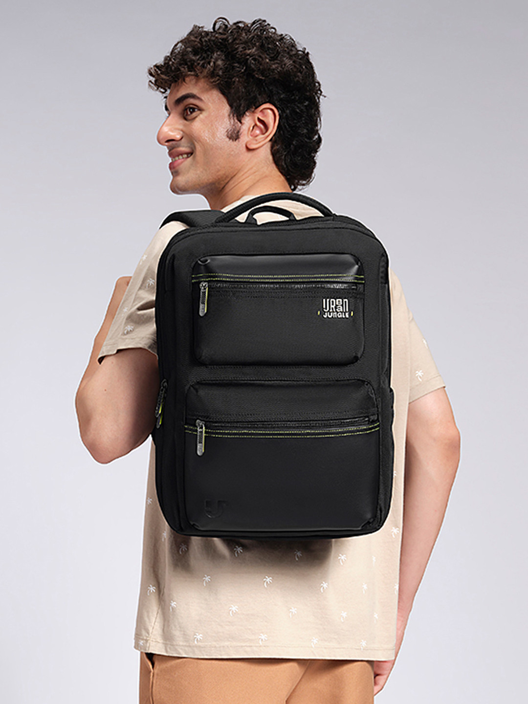 Urban Jungle By Safari Unisex Water Resistant Black Laptop Backpack 21 L