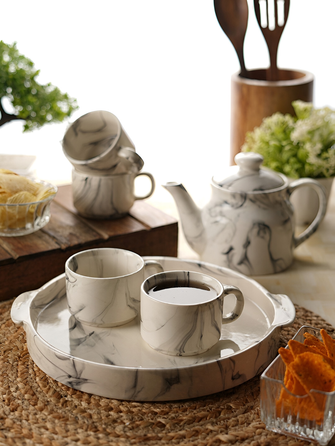 Aura Queen Printed White Ceramic Microwave Safe 6 Piece Kettle Set-750ml