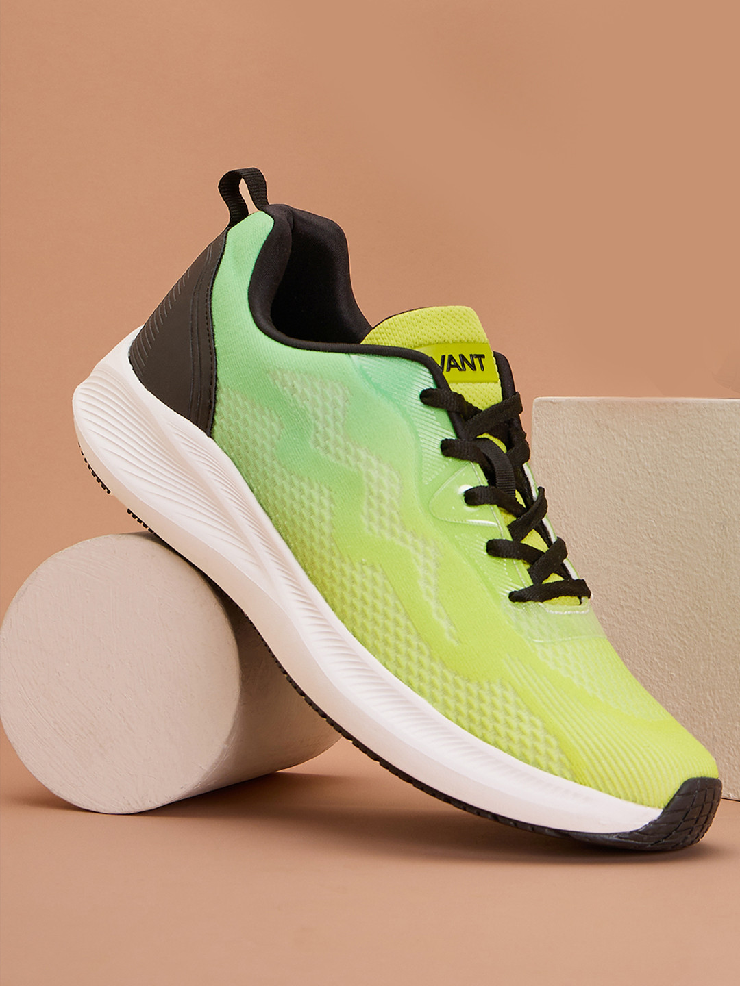 Avant Men Falcon Running Shoes